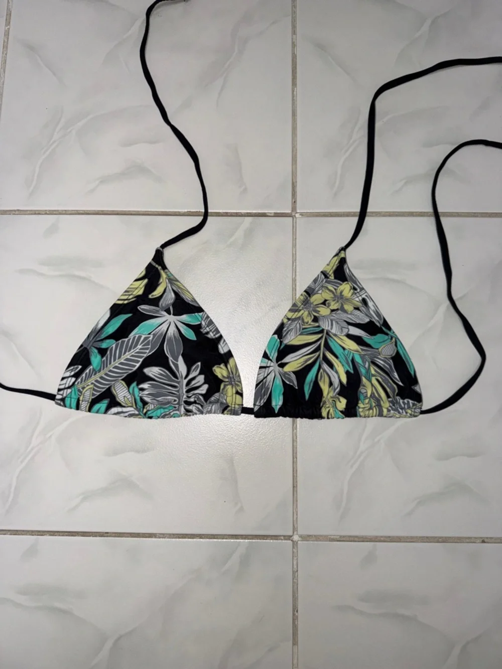 Women's Black Tropical Print Triangle Bikini Top - Picture 1 of 3